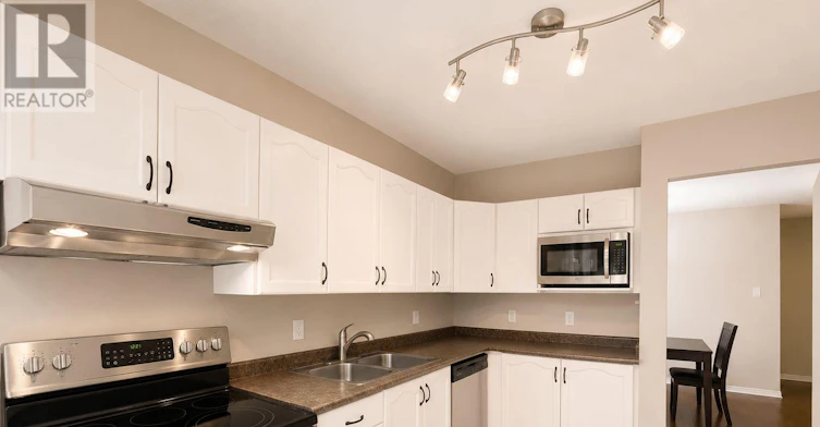 12 Kimbolton Crescent, Ottawa, ON, K2K 2S3 - 10