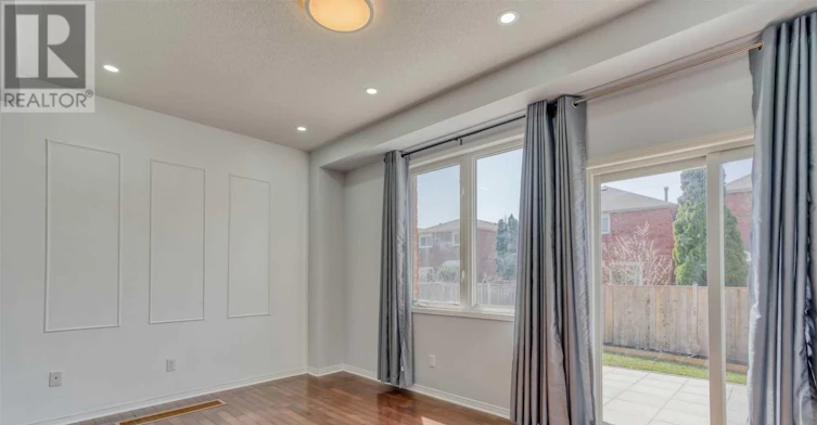 763 Millworks Crescent, Mississauga, ON, L5V 0B9 - 4