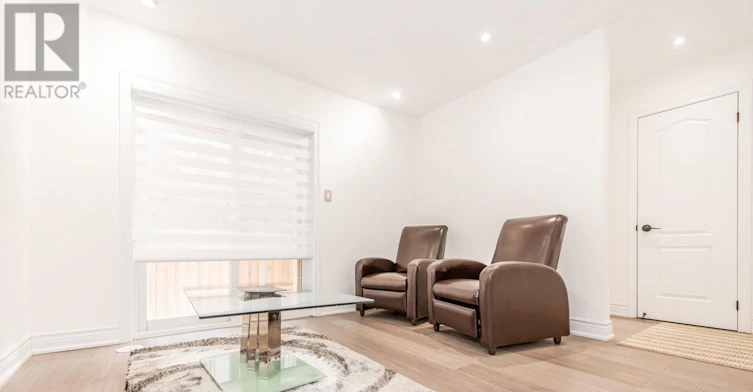 64 City Park Circle, Vaughan, ON, L4L 0H2 - 7