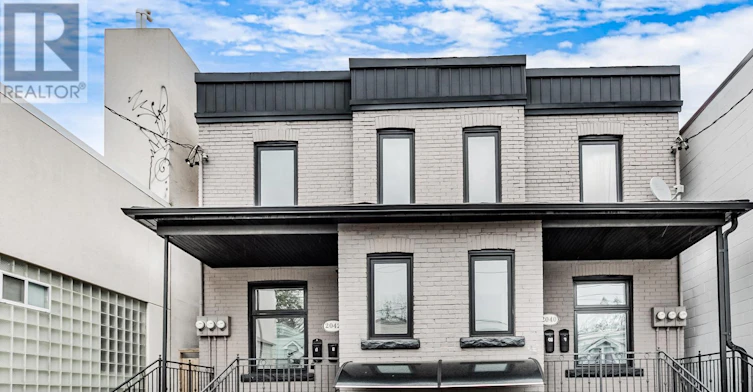2-2042 Dundas Street, Toronto, ON, M6R 1W6