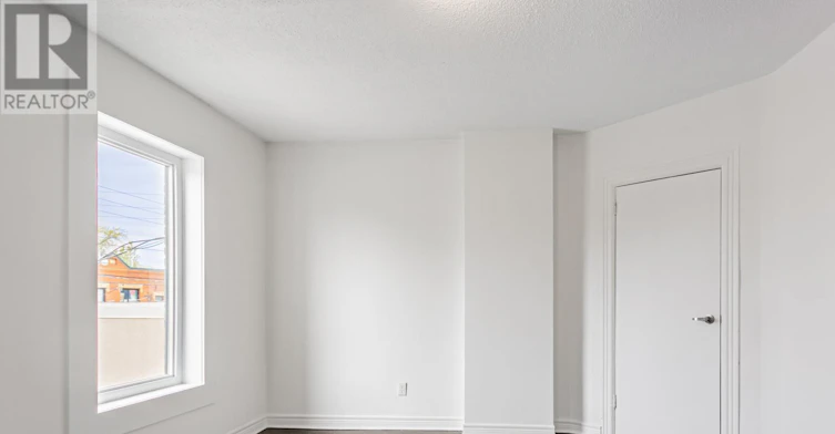 2-2042 Dundas Street, Toronto, ON, M6R 1W6 - 5