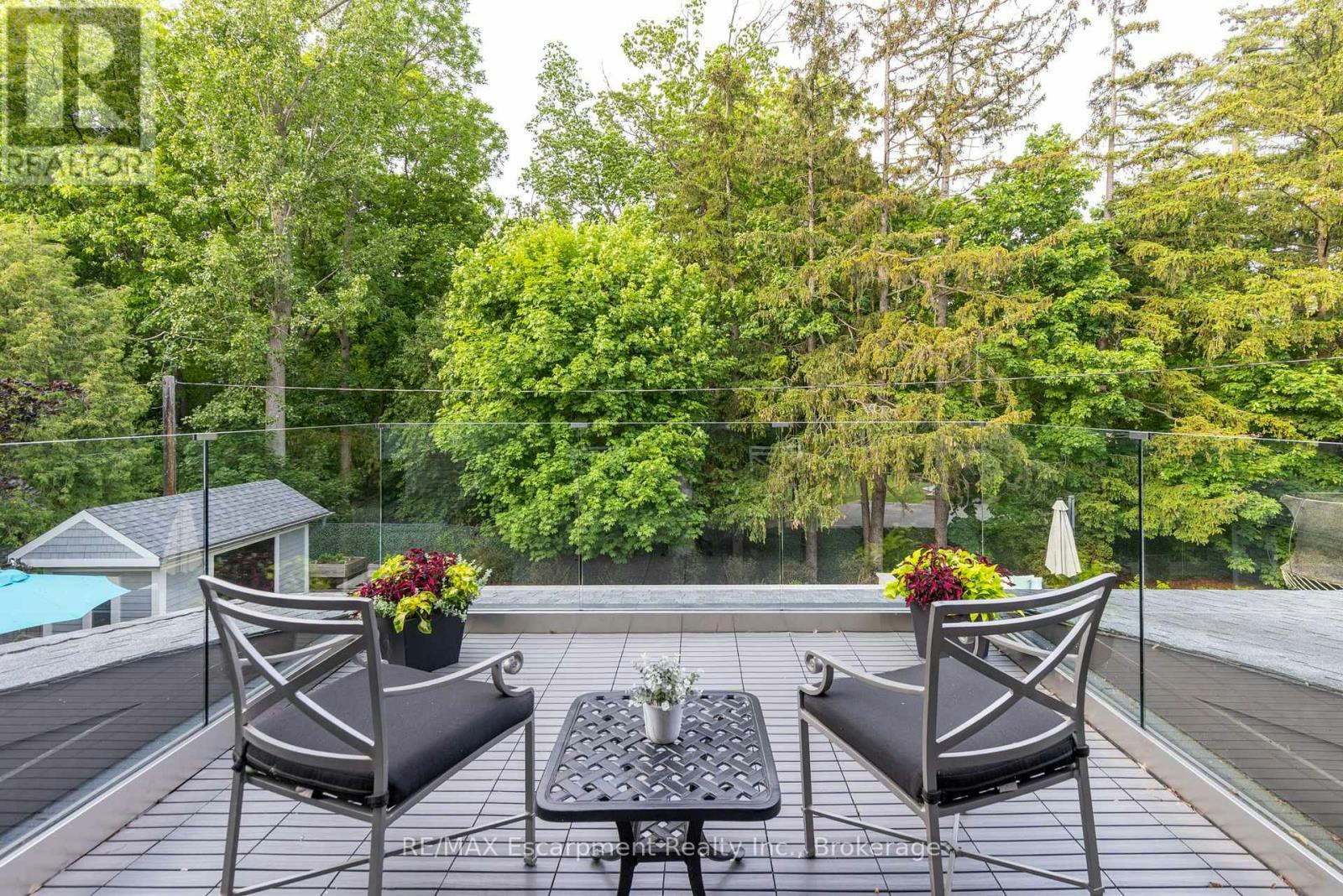 129 Wolfdale Avenue, Oakville, ON, L6L 4R9 - 25