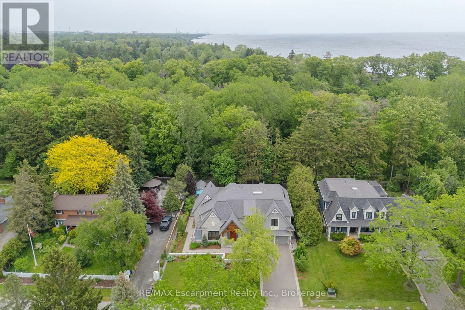 129 Wolfdale Avenue, Oakville, ON, L6L 4R9 - 44
