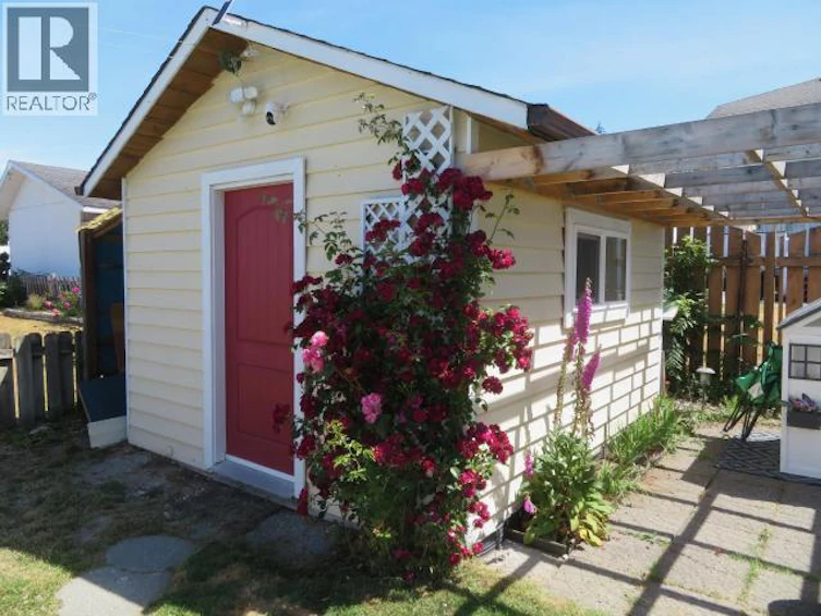 4678 Ontario Avenue, Powell River, BC, V8A 5L6 - 16