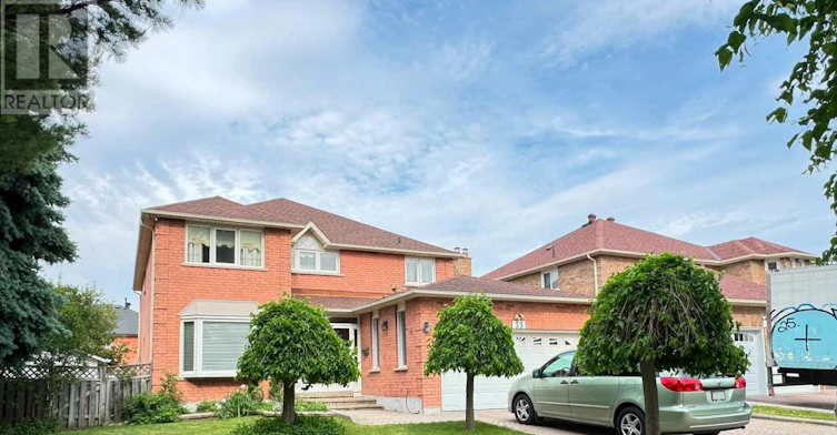 33 Northolt Crescent, Markham, ON, L3R 6P6