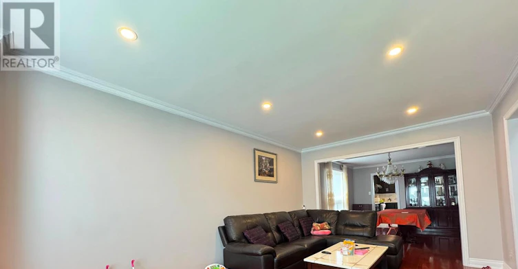 33 Northolt Crescent, Markham, ON, L3R 6P6 - 7