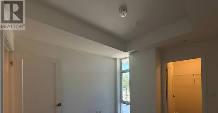 204 A-705 Davis Drive, Newmarket, ON, L3Y 0J1 - 18