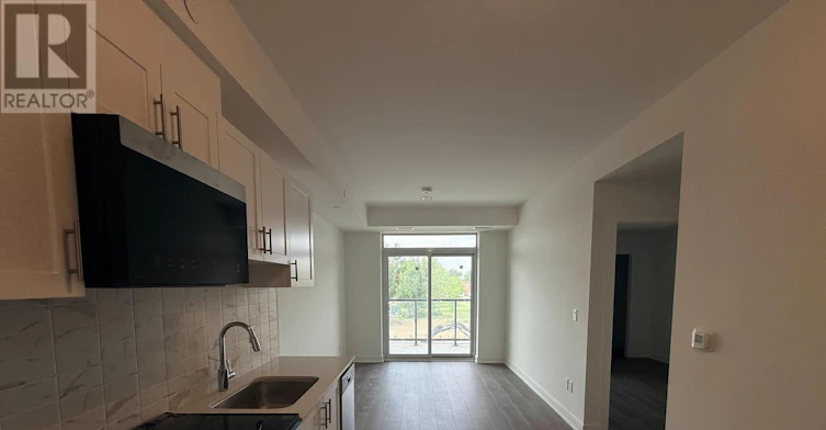 204 A-705 Davis Drive, Newmarket, ON, L3Y 0J1 - 5