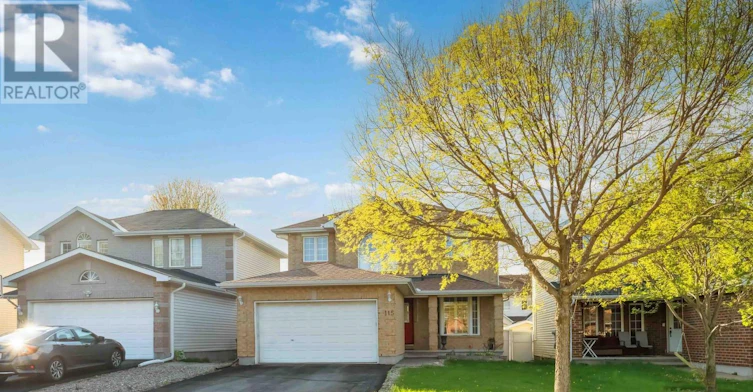 115 Woliston Crescent, Ottawa, ON, K2W 1G5 - 2