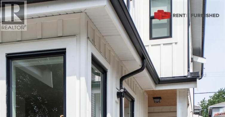 3143 E 8th Avenue, Vancouver, BC, V5M 1X5 - 25