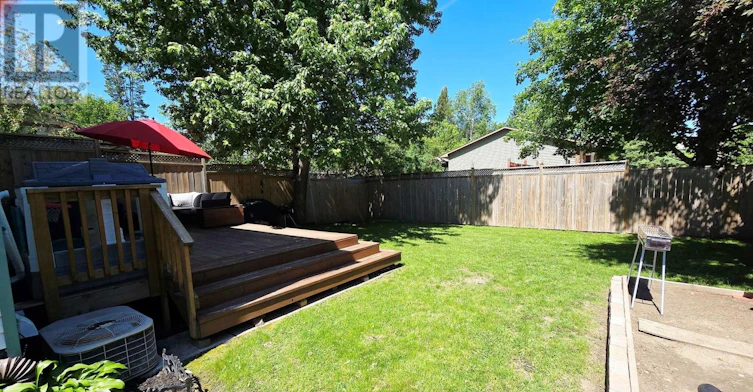 35 Seabrooke Drive, Ottawa, ON, K2L 2H8 - 32