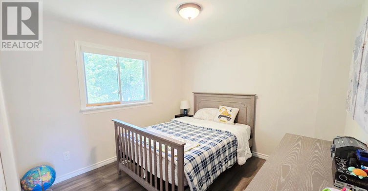 35 Seabrooke Drive, Ottawa, ON, K2L 2H8 - 20