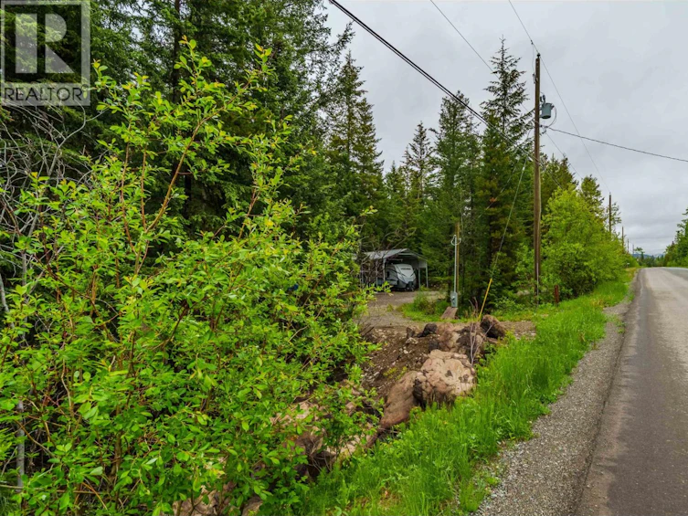 7587 Womack Road, Deka Lake, BC, V0K 1X3 - 20