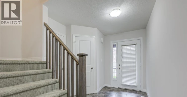 831 Paris Boulevard, Waterloo, ON, N2T 0B2 - 4