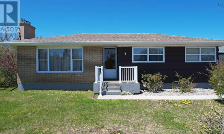 4 Macaulay Avenue