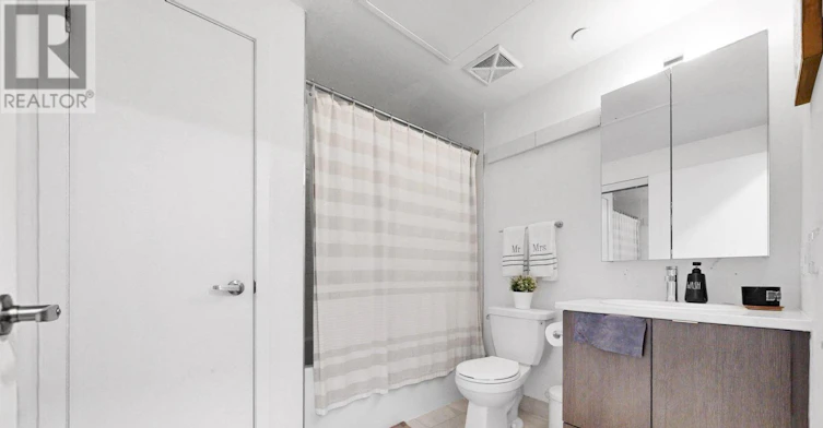 407-135 Canon Jackson Drive, Toronto, ON, M6M 0C3 - 9
