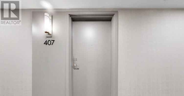 407-135 Canon Jackson Drive, Toronto, ON, M6M 0C3 - 3