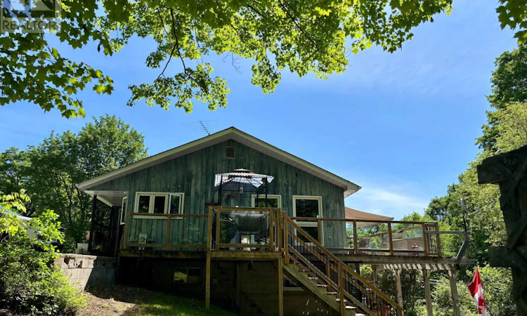 499 Centreview Road