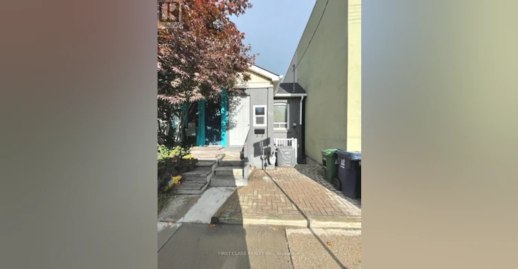 BSMT-133 Coxwell Avenue E, Toronto, ON, M4L 3B4