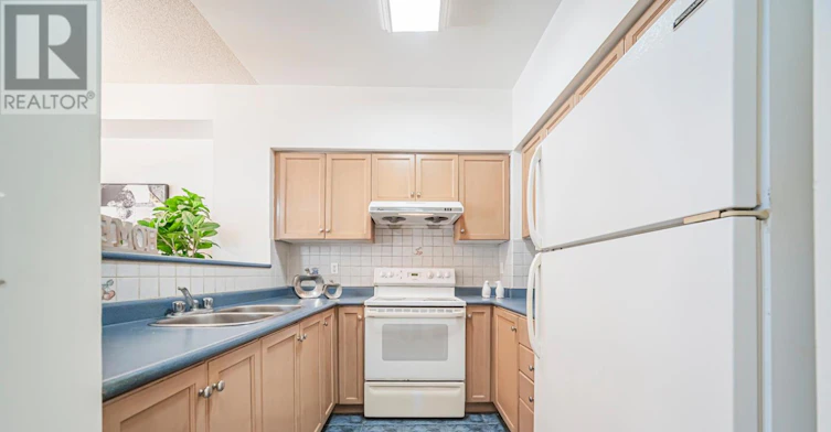 17-12 St Moritz Way, Markham, ON, L3R 4E8 - 11