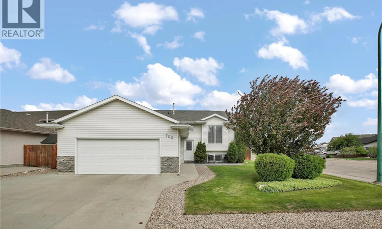 702 Grabowski Crescent