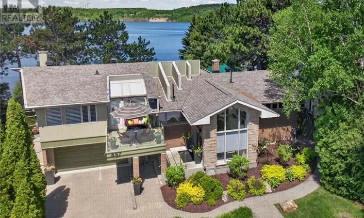457 Lake Point Court