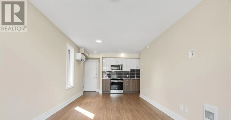 2-366 Winona Avenue, Ottawa, ON, K1Z 5H7 - 4