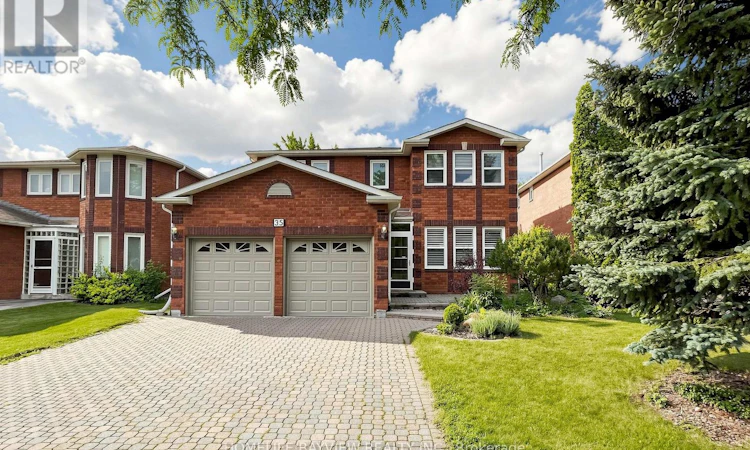 35 Viewmark Drive