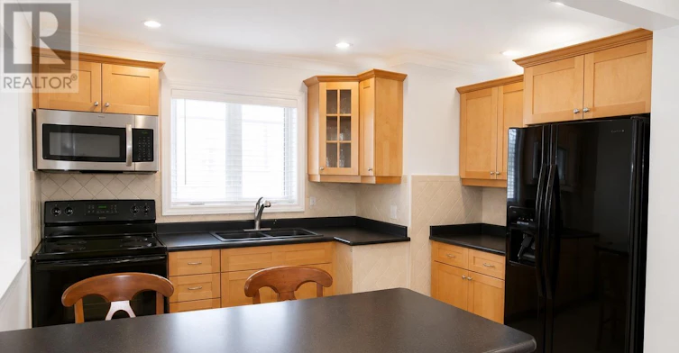 MAIN FLOOR-132 Elmwood Road, Oakville, ON, L6K 2A7 - 2