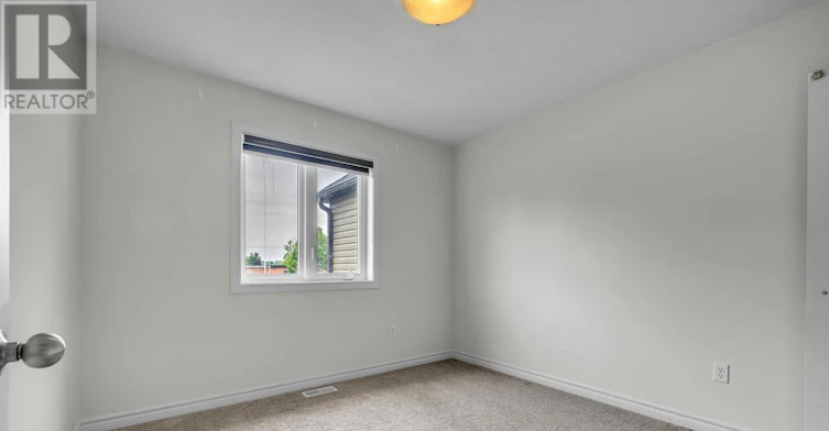 194 Links Crescent, Woodstock, ON, N4T 0L9 - 12