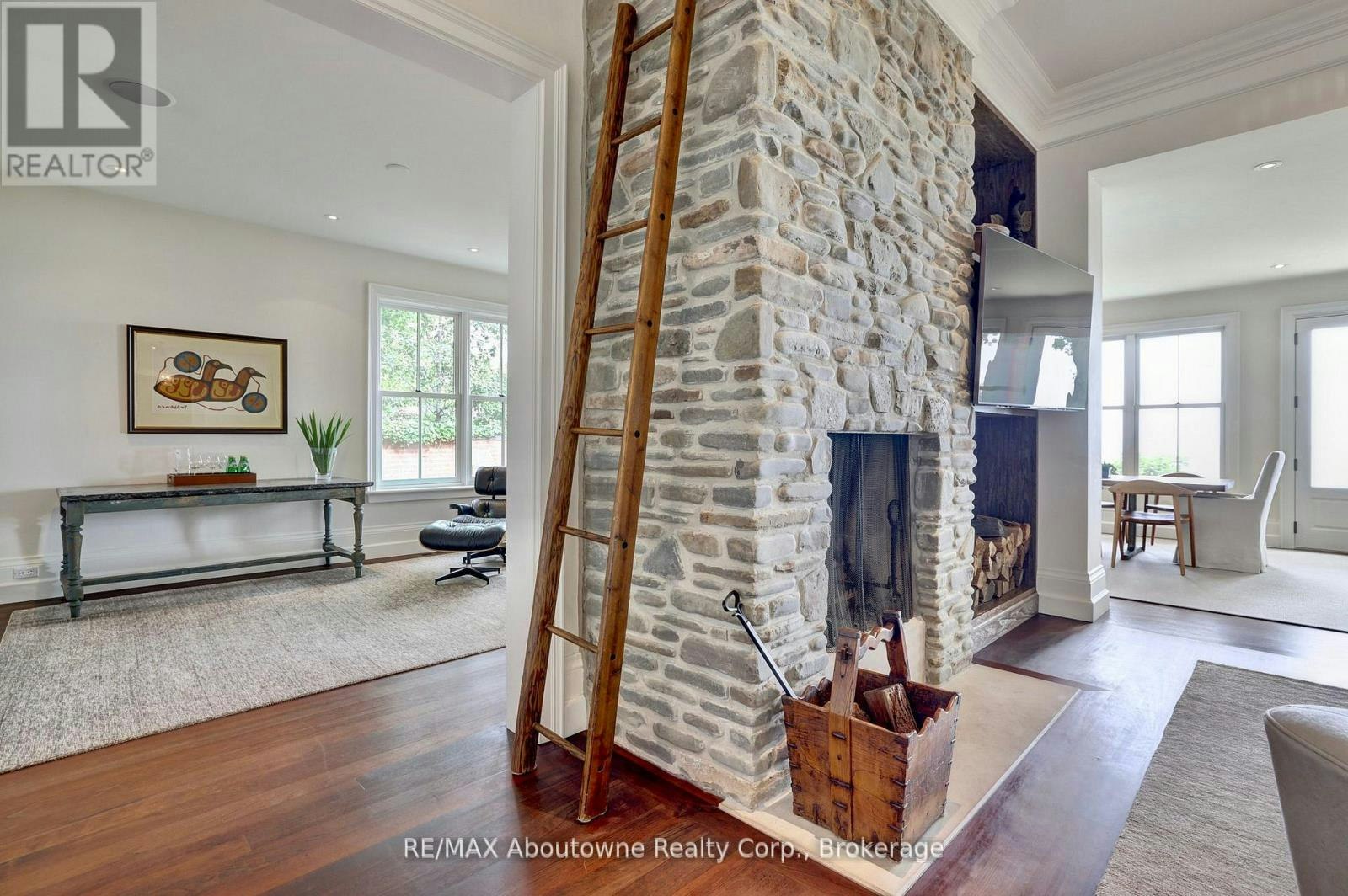 350 King Street, Oakville, ON, L6J 1C2 - 18