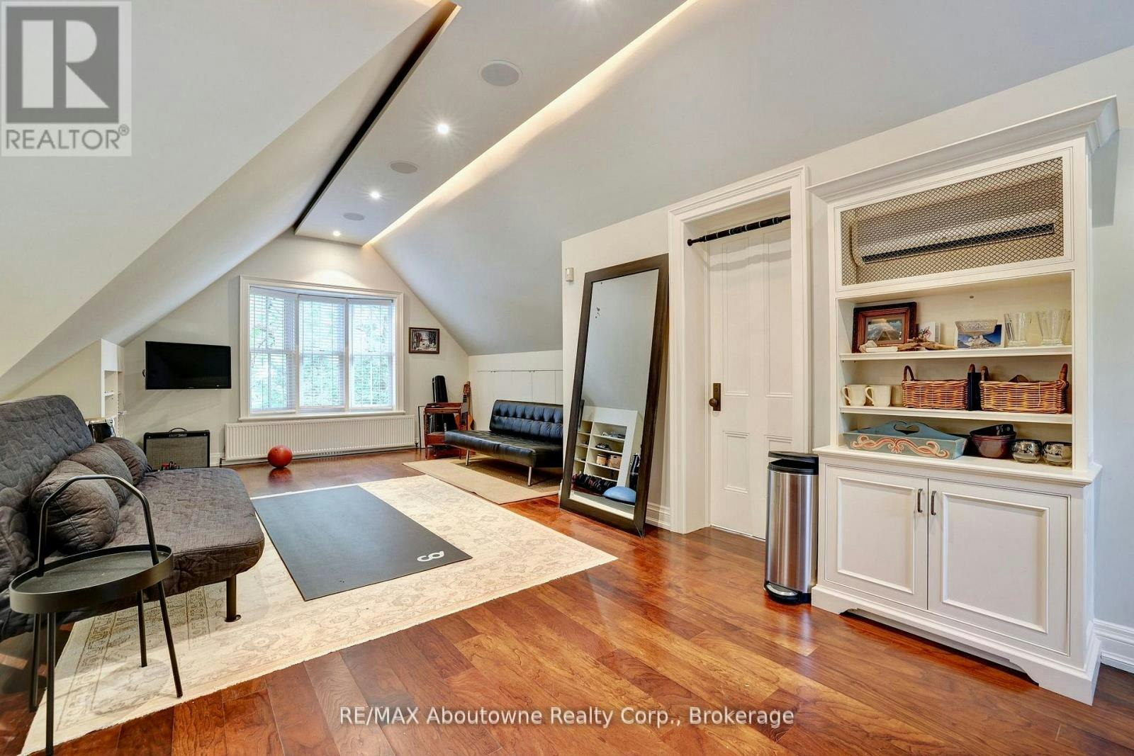 350 King Street, Oakville, ON, L6J 1C2 - 43