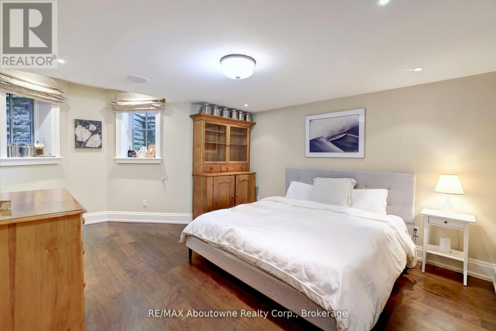 350 King Street, Oakville, ON, L6J 1C2 - 42