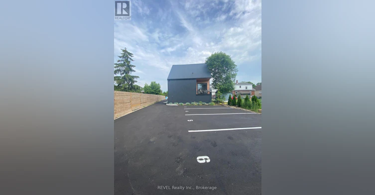 3-5361 Valley Way, Niagara Falls, ON, L2E 1X5 - 5