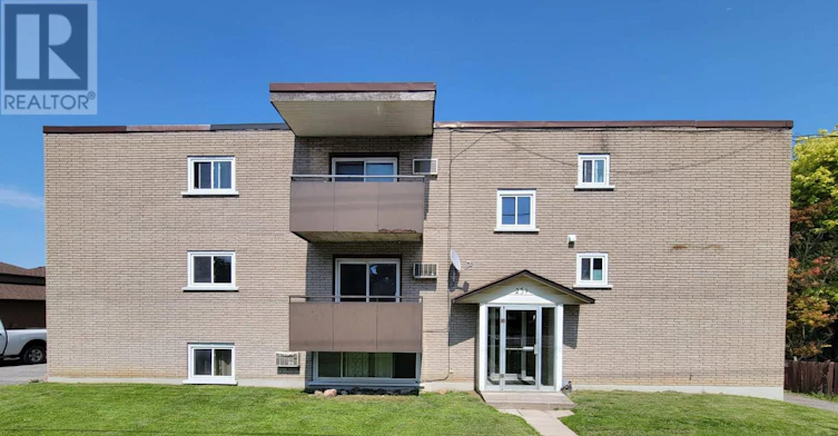 3-251 Liberty Street N, Clarington, ON, L1C 2M6
