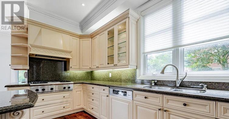 8 York Road, Toronto, ON, M2L 1H5 - 14