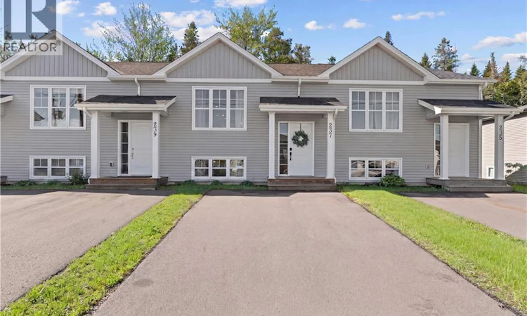 237 Des Erables Street