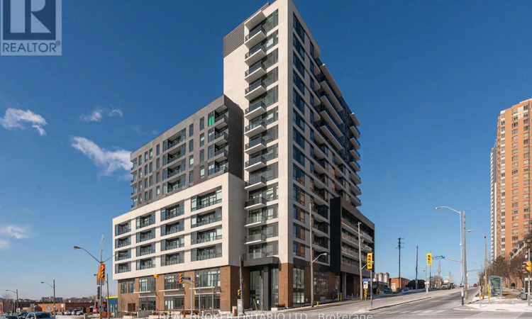 327-1350 Ellesmere Road