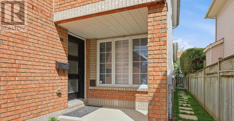 1033 Como Crescent, Ottawa, ON, K4A 3Z5 - 2