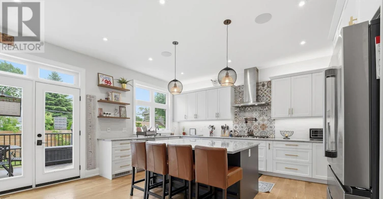 41 Loma Road, Toronto, ON, M8Z 3Z8 - 8