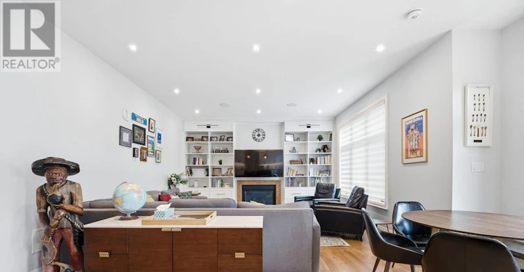 41 Loma Road, Toronto, ON, M8Z 3Z8 - 11