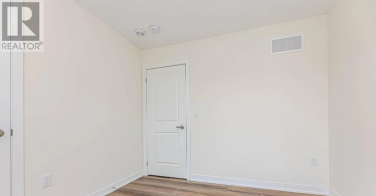 809-1695 Dersan Street, Pickering, ON, L1V 2P8 - 43
