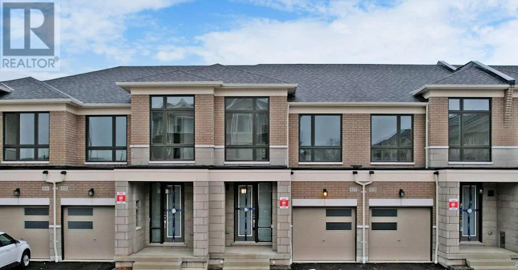 827 Smoothwater Lane, Pickering, ON, L1X 0R6