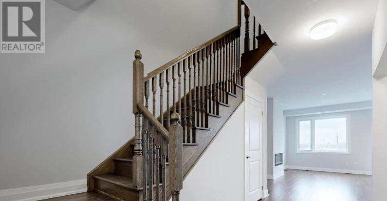 827 Smoothwater Lane, Pickering, ON, L1X 0R6 - 5