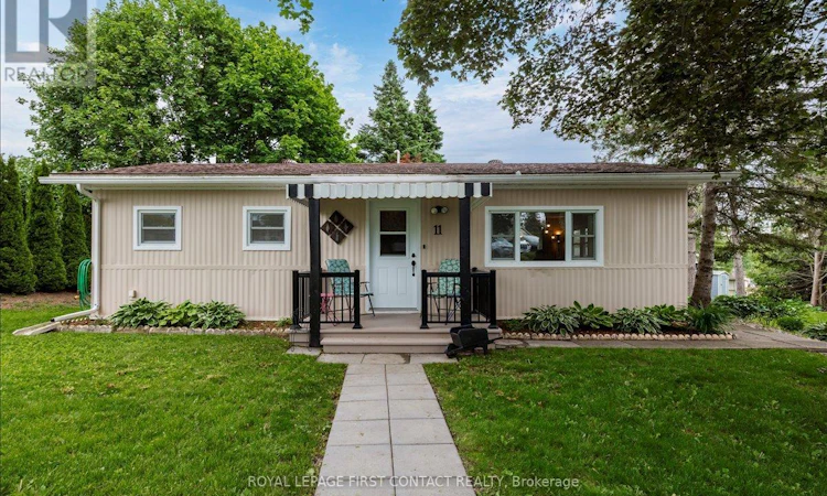 11 Hawthorne Drive
