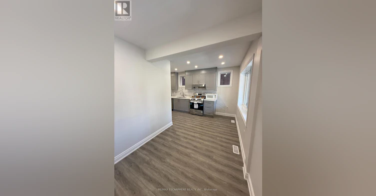 MAIN-187 Stirton Street, Hamilton, ON, L8L 6G7 - 5