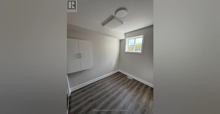 MAIN-187 Stirton Street, Hamilton, ON, L8L 6G7 - 11