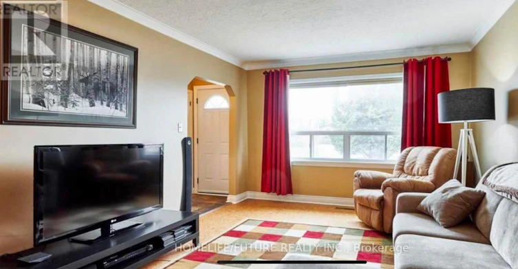 MAIN-1377 Warden Avenue, Toronto, ON, M1R 2S3 - 7