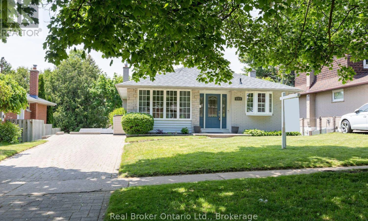 544 Wilson Road N