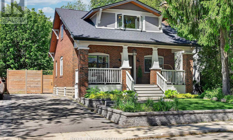 148 Scarboro Crescent